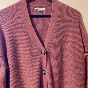 American Eagle V Neck Button Up Long Sleeve Womens XS Sweater Cardigan Acrylic